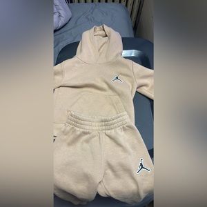Jordan’s toddler sweatsuit